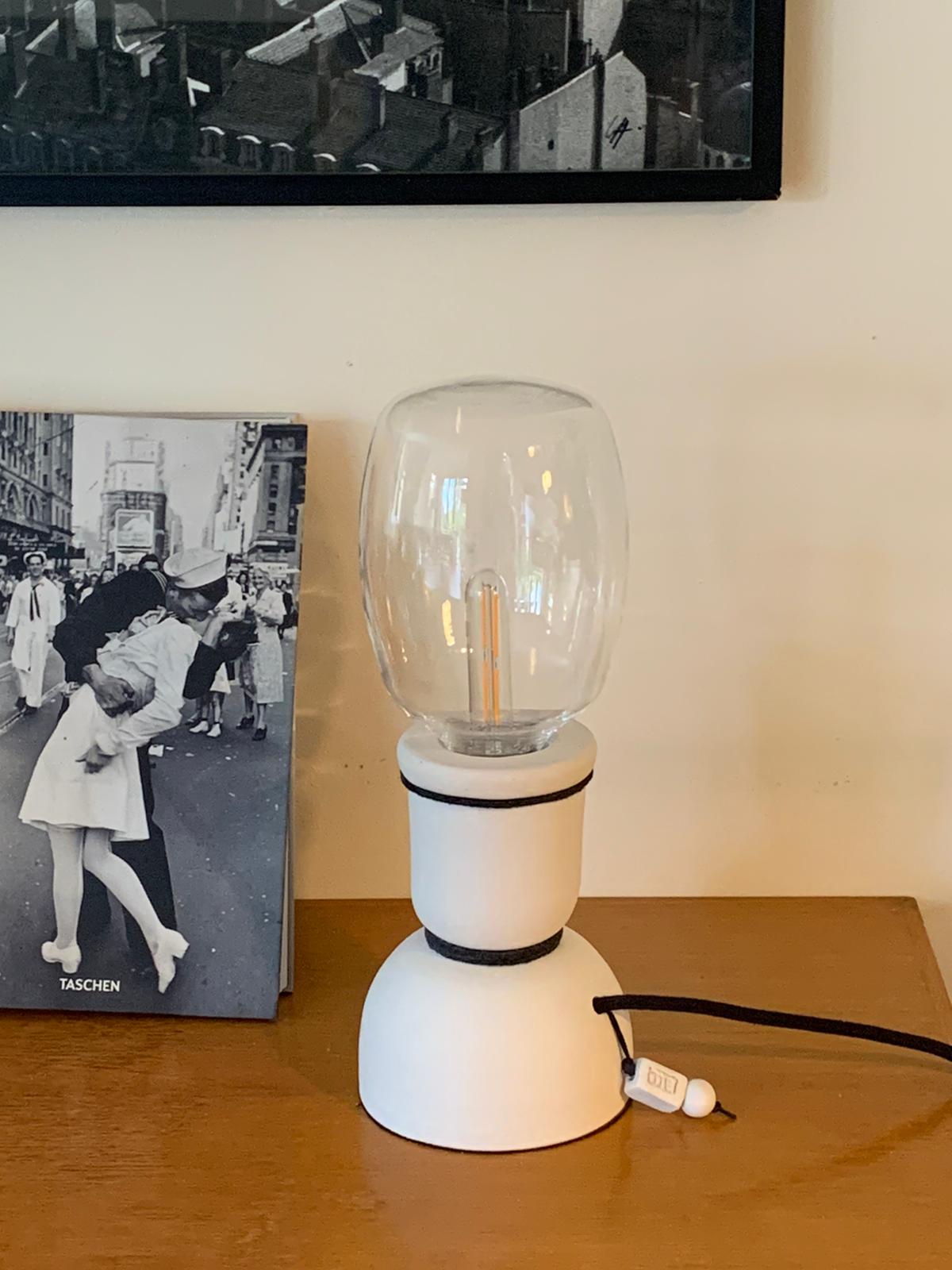 imelceramics_lampe_details_noir_grosse_ampoule